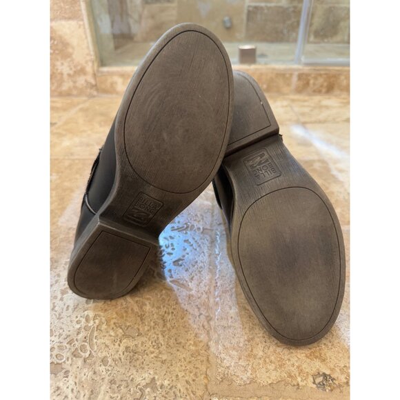 Billabong Black Leather Ankle Boots With Zipper Detail & Worn-In Style sz 9 - Picture 8 of 9